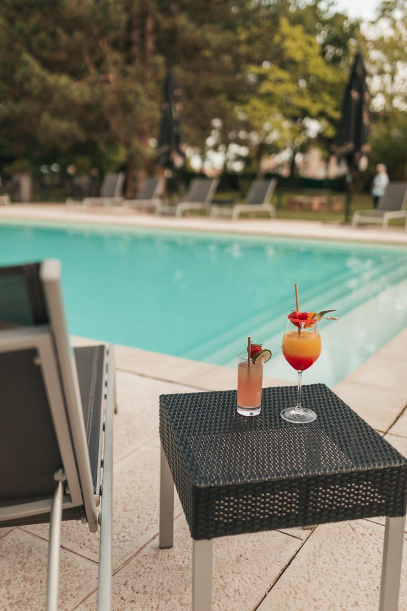 Le Dracy Hotel Et Spa Exterior photo