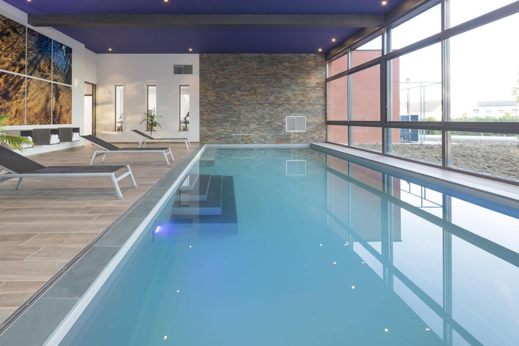 Le Dracy Hotel Et Spa Exterior photo